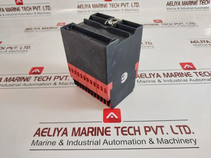 Telemecanique Xps-at Safety Relay Xpsat5110