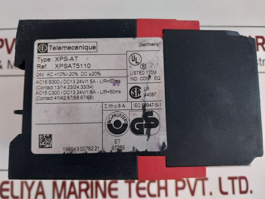 Telemecanique Xps-at Safety Relay Xpsat5110