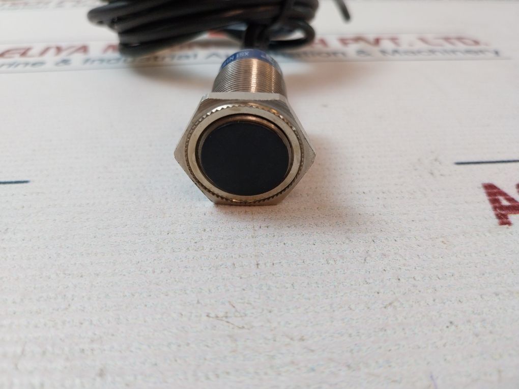 Telemecanique Xs1 N18Pa349 Proximity Switch