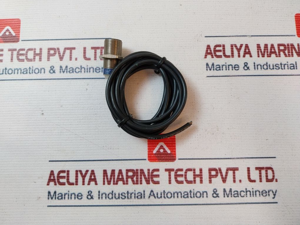Telemecanique Xs1 N18Pa349 Proximity Switch