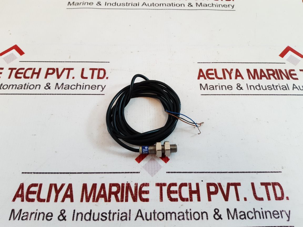 Telemecanique xs1n08na349l1 proximity sensor 1.44 meter