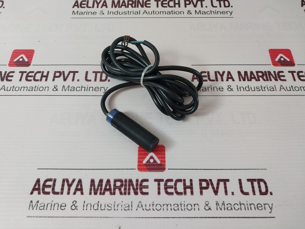 Telemecanique Xs4P18Pa370