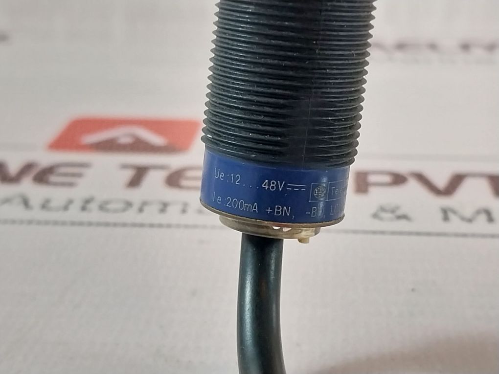 Telemecanique Xs4P18Pa370