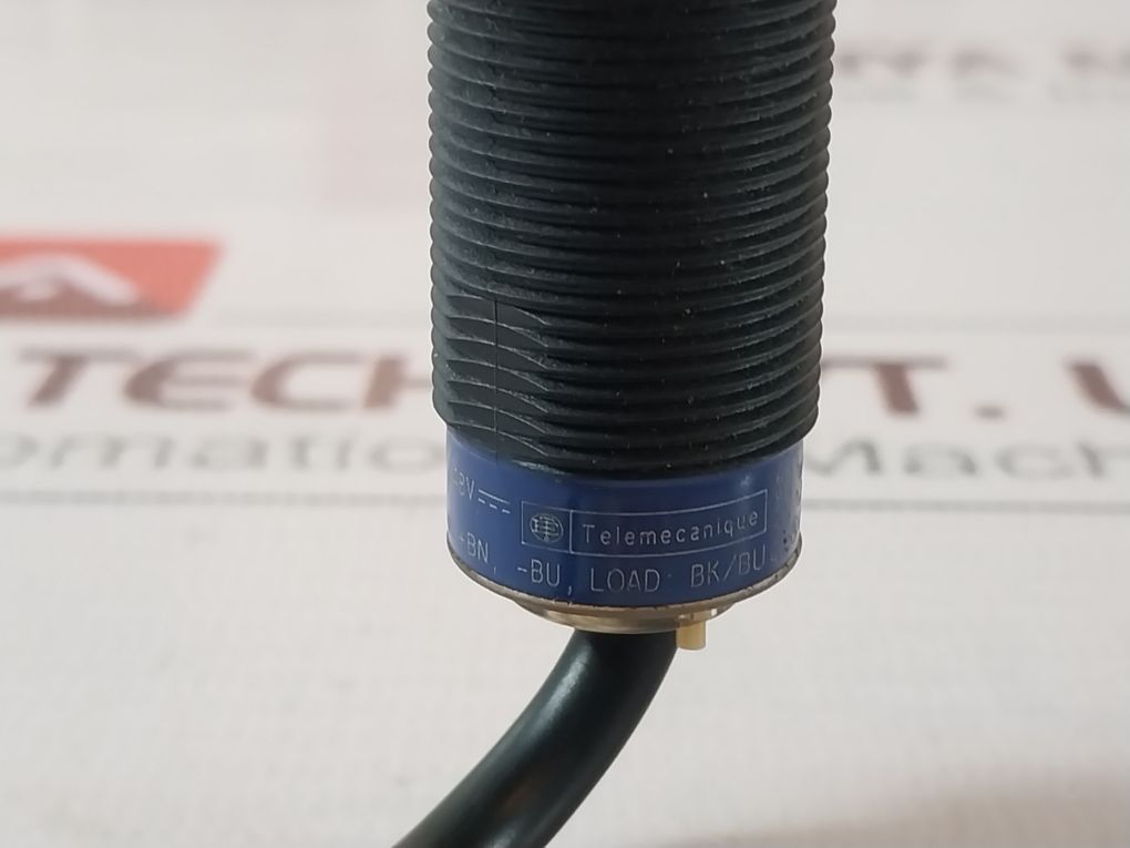 Telemecanique Xs4P18Pa370