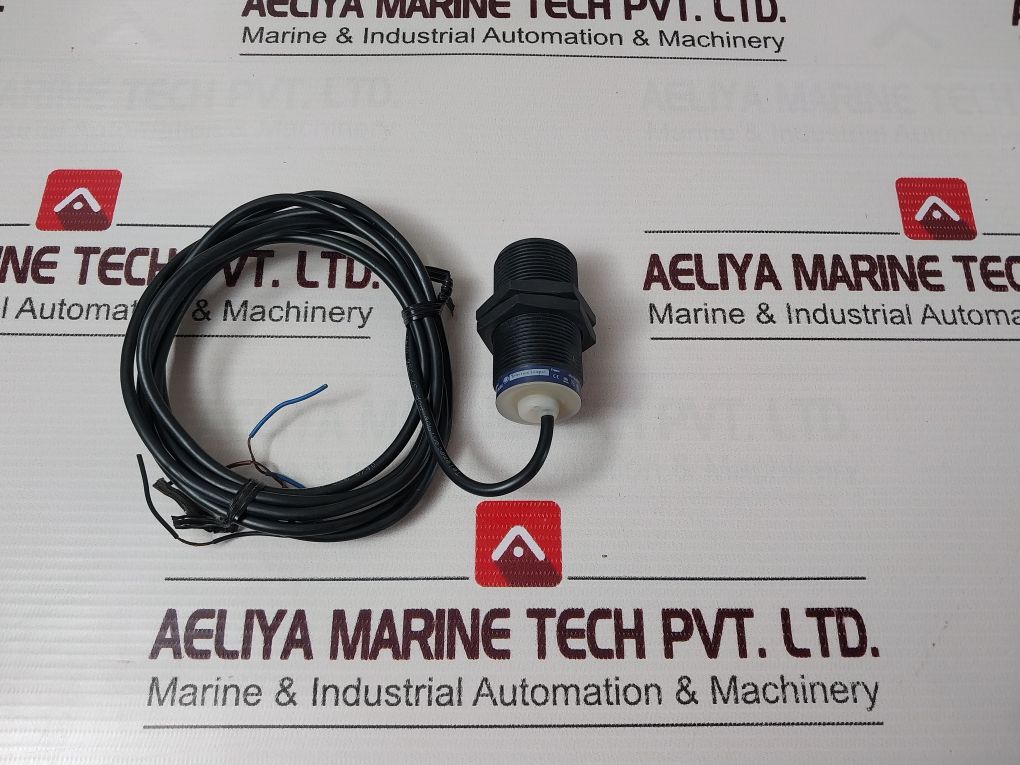 Telemecanique Xs4P30Pa370