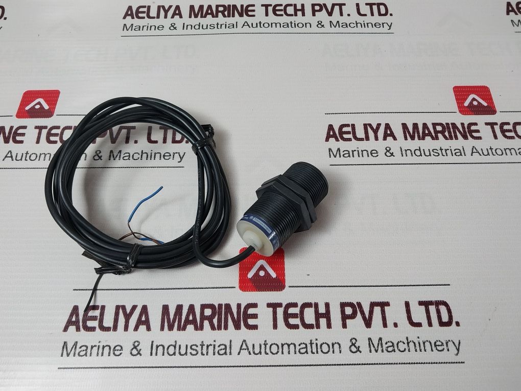 Telemecanique Xs4P30Pa370