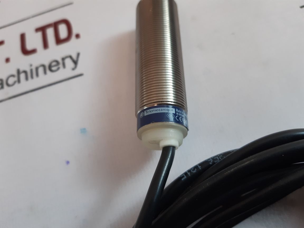 Telemecanique Xs618B1Mbl2 Proximity Sensor