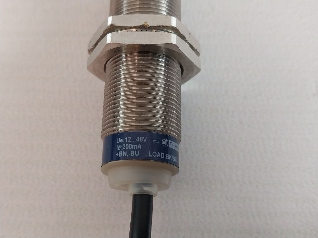 Telemecanique Xs618B1Pal2 Proximity Sensor, Inductive 12..48V 200Ma