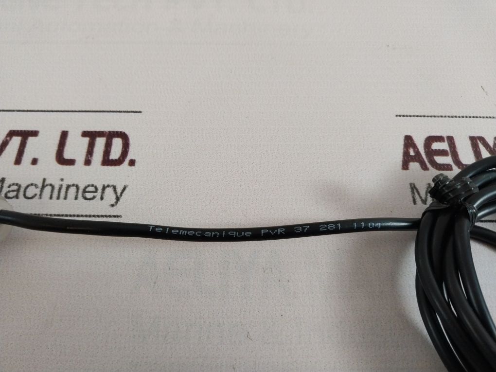 Telemecanique Xs618B1Pal2 Proximity Sensor, Inductive 12..48V 200Ma