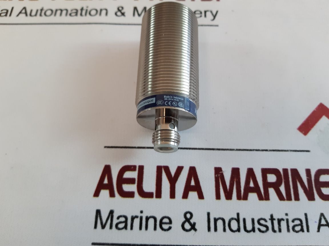 Telemecanique Xs630B1Mau20 Inductive Proximity Switch
