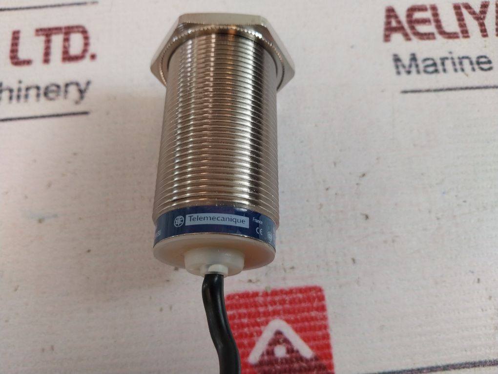 Telemecanique Xs630B1Pal2 Proximity Sensor