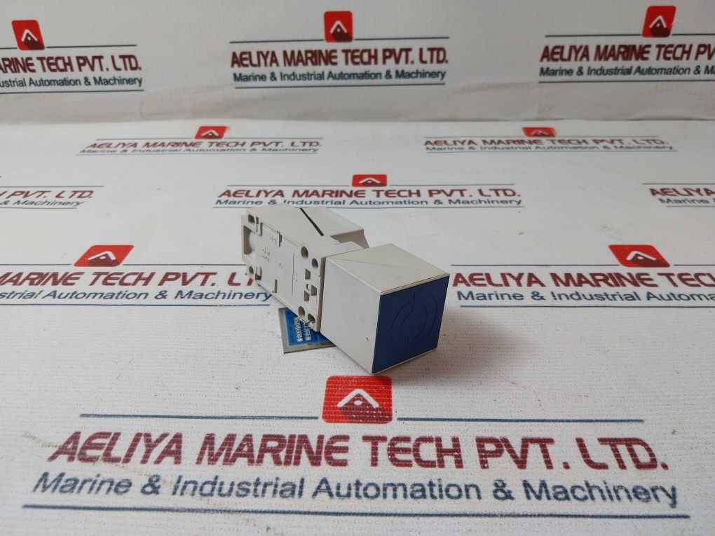 Telemecanique Xs7-c40Dp210 Inductive Proximity Switch Ip67