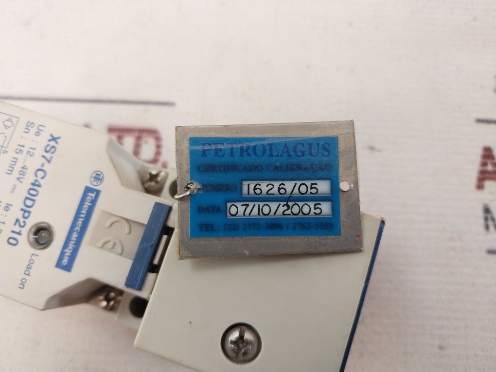 Telemecanique Xs7-c40Dp210 Proximity Sensor