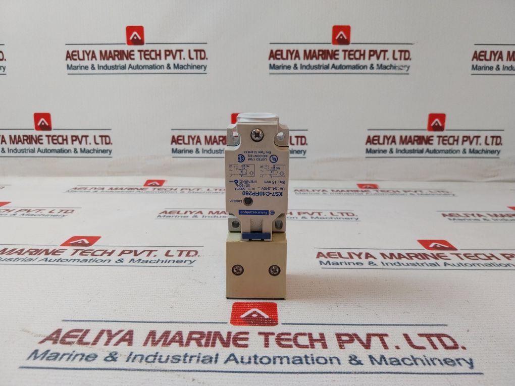 Telemecanique Xs7-c40Fp260 Inductive Proximity Switch Ip67