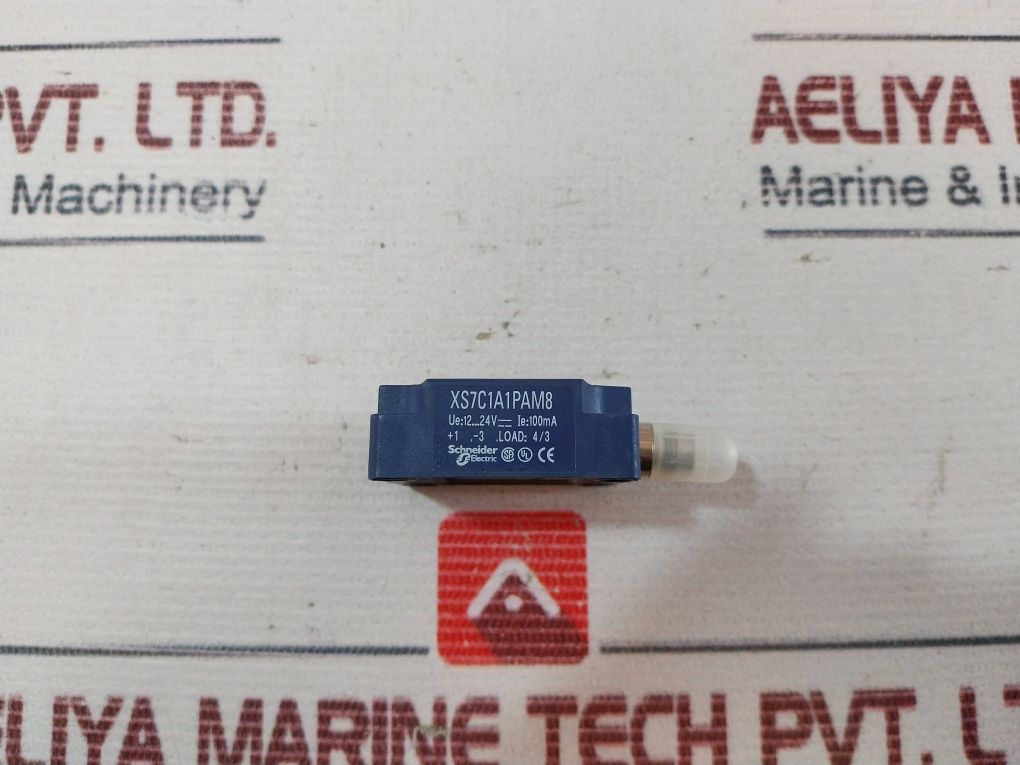 Telemecanique Xs7C1A1Pam8 Inductive Proximity Sensor