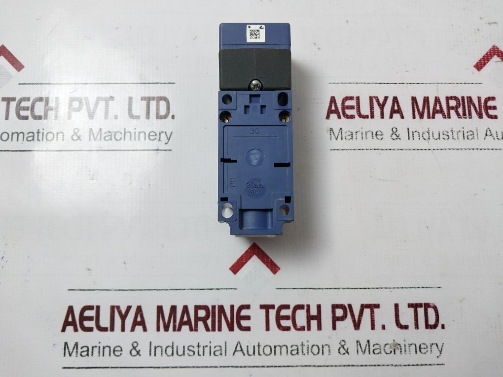 Telemecanique Xs7C4A1Mpp20 Inductive Proximity Sensor