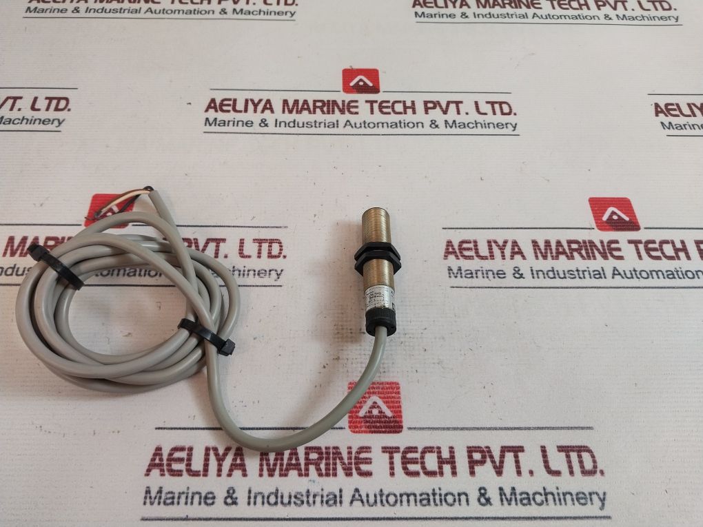 Telemecanique Xsa-c0573H23 Inductive Proximity Sensor