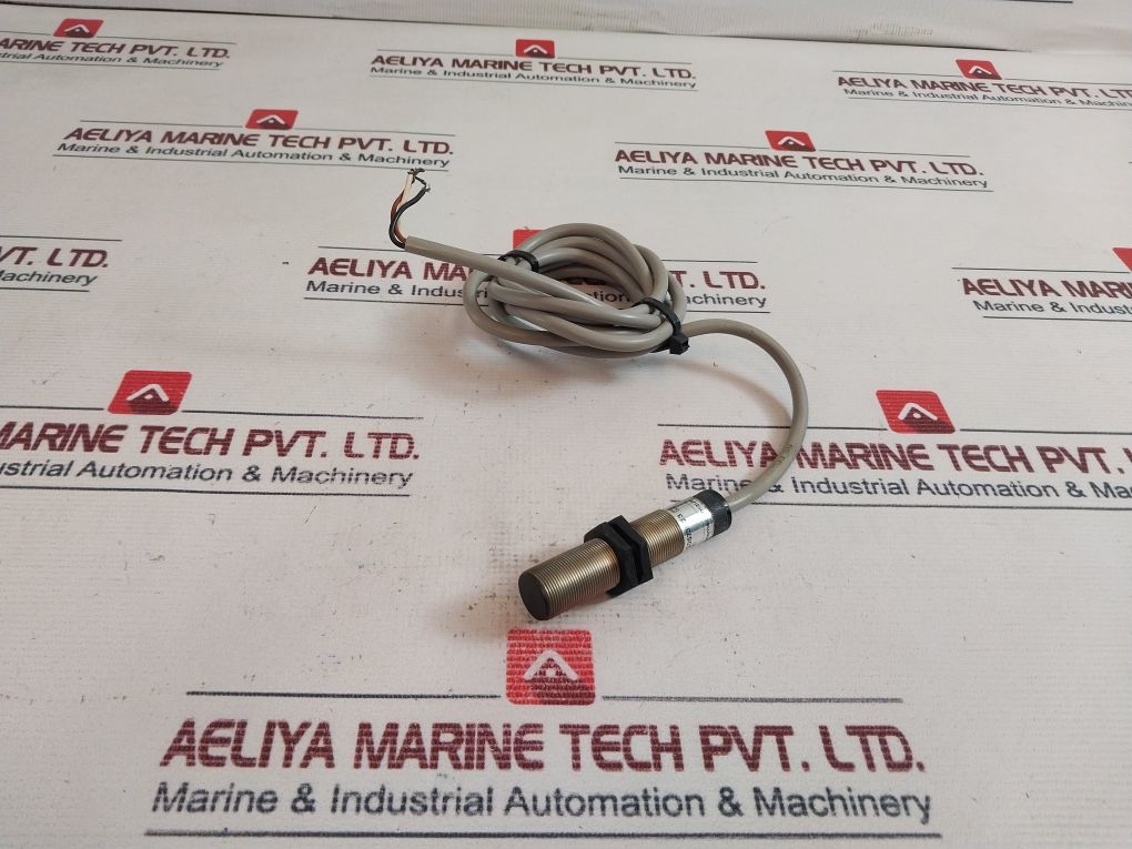 Telemecanique Xsa-c0573H23 Inductive Proximity Sensor