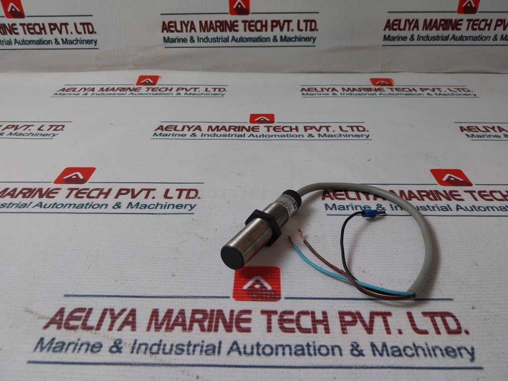 Telemecanique Xsa-h05712H23 Inductive Proximity Sensor 12/48V