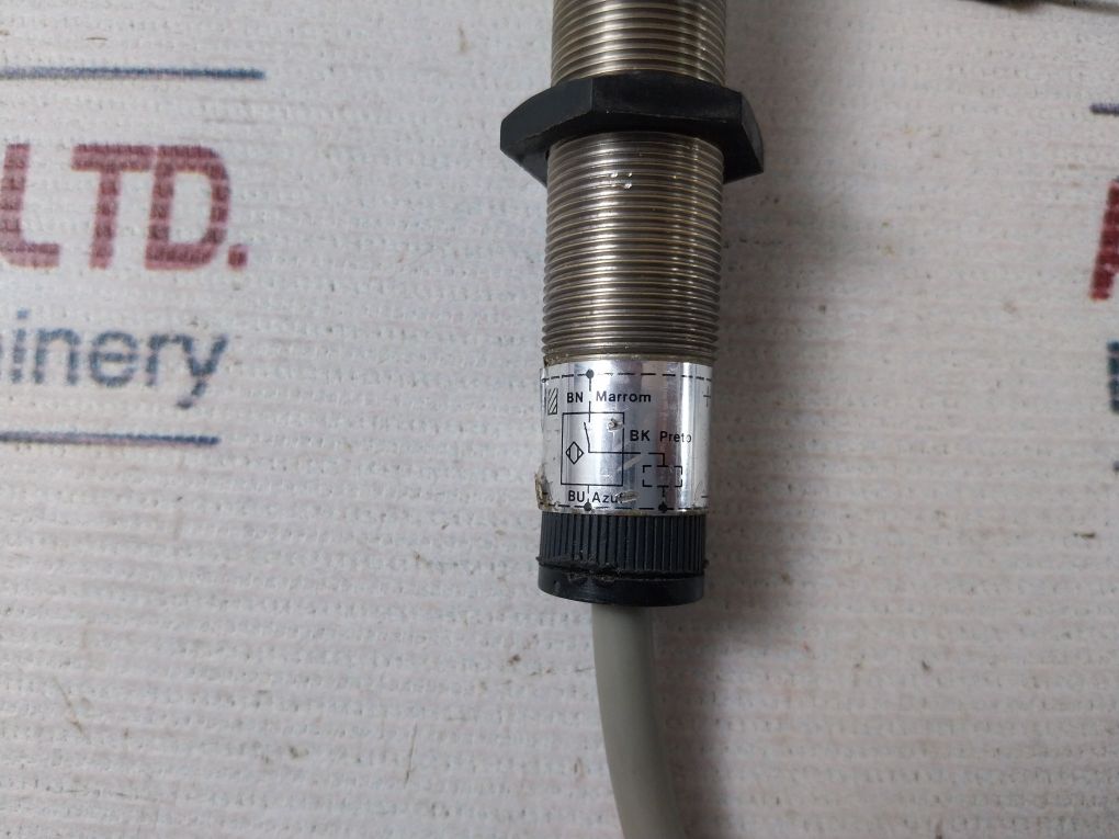 Telemecanique Xsa-h05712H23 Inductive Proximity Sensor 12/48V