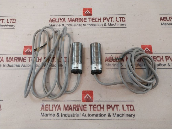 Telemecanique Xsa-j10713 Proximity Switch