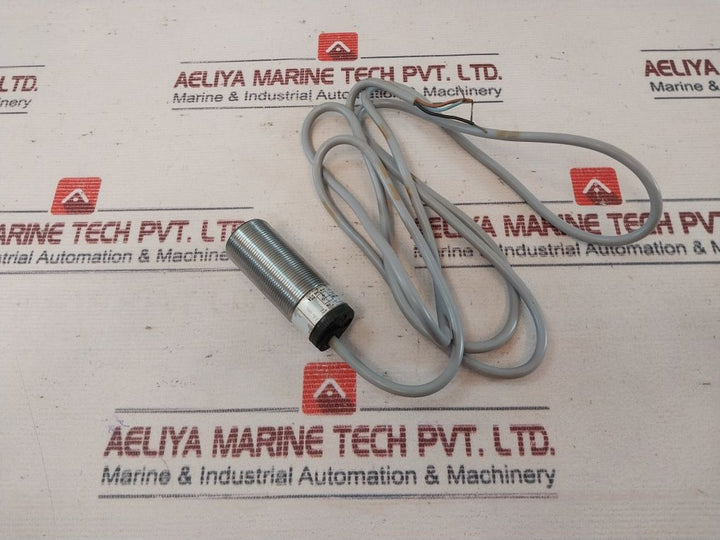 Telemecanique Xsa-j10713 Proximity Switch