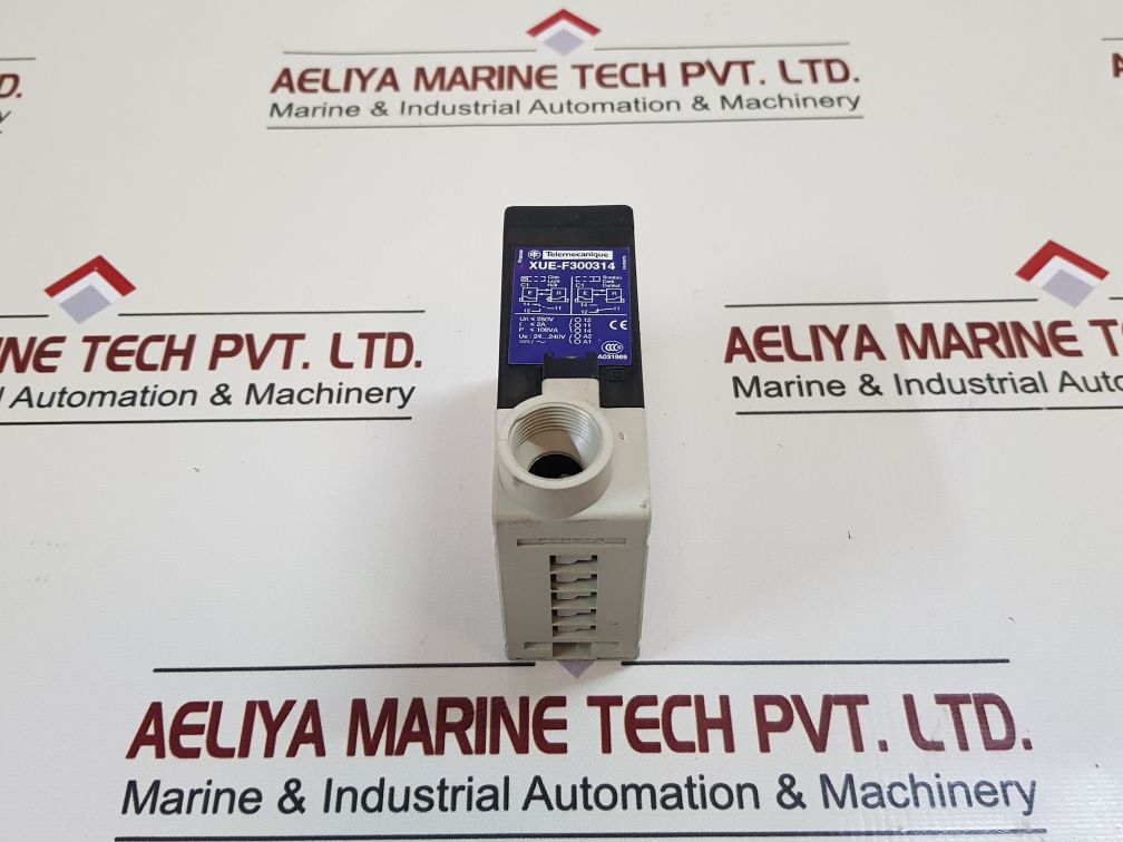 Telemecanique Xue-f300314 Photoelectric Sensor