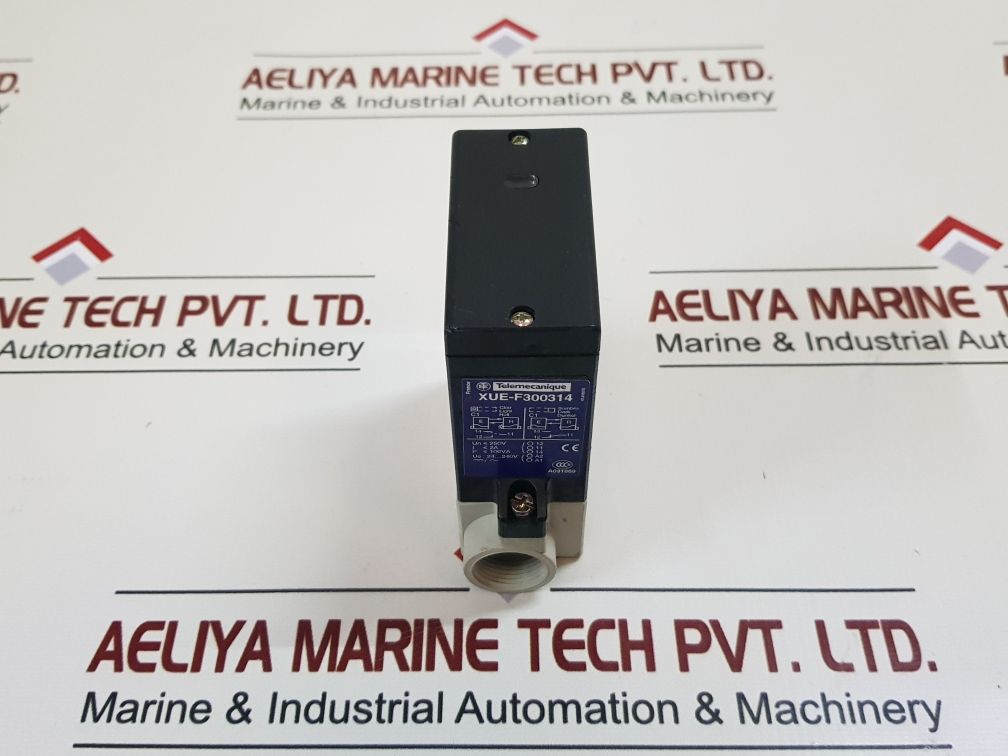 Telemecanique Xue-f300314 Photoelectric Sensor