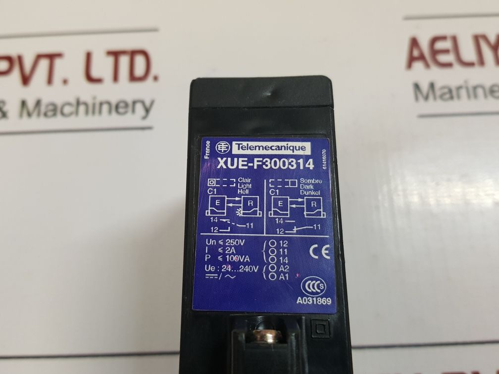 Telemecanique Xue-f300314 Photoelectric Sensor