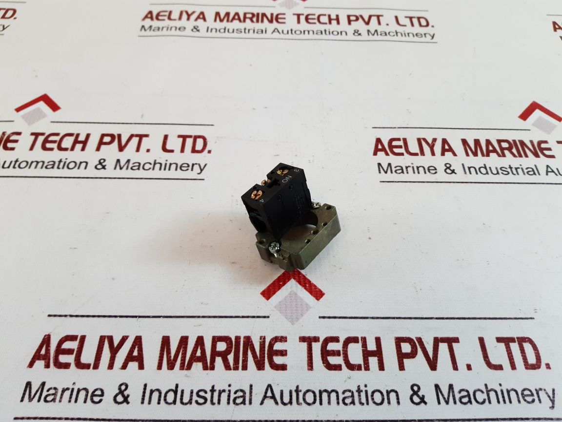 Set of 3x Telemecanique zb2-be101 contact block