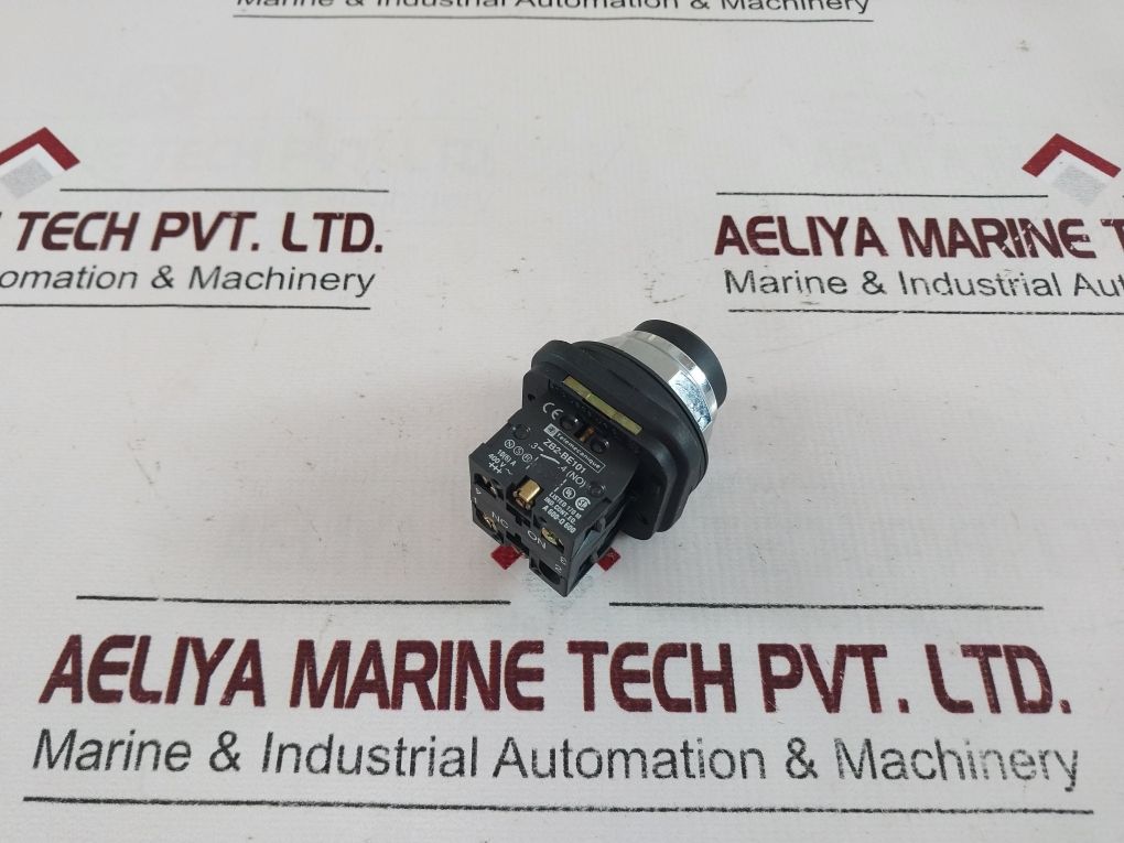 Telemecanique Zb2-be102 Key Selector Switch
