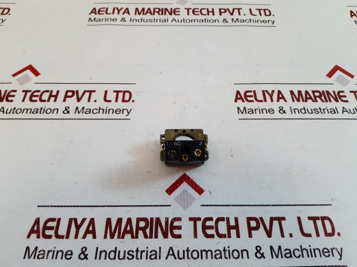 Set of 2x Telemecanique zb2-be102 contact block