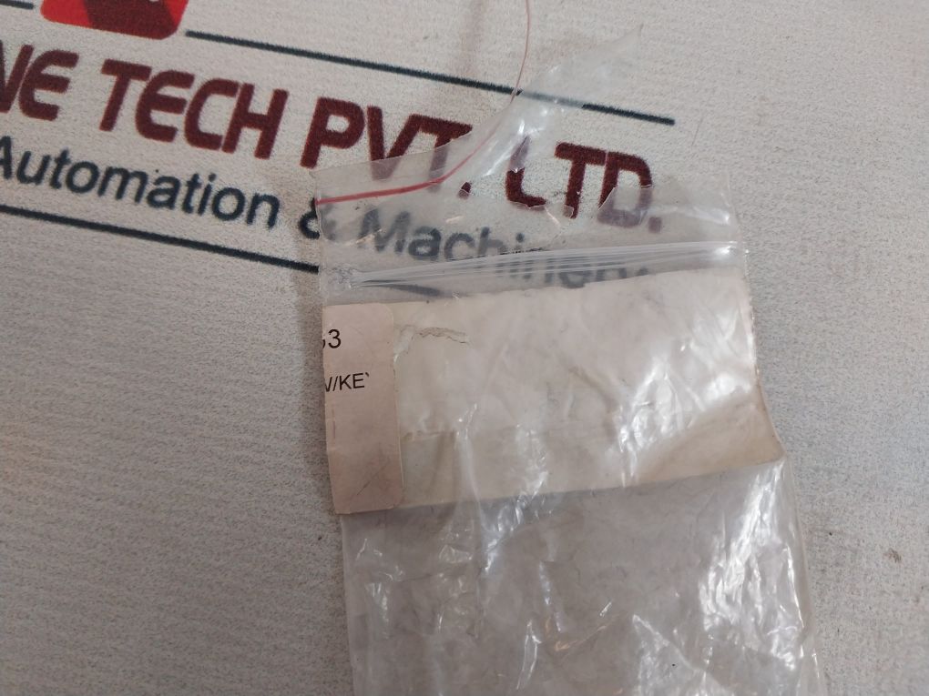 Telemecanique Zb2-bs Release Push Button-red With Key Lock