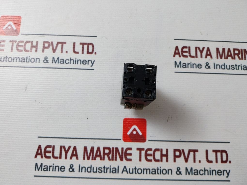 Telemecanique Zb2 Bv181 Flashing Light Body 24V 50-60Hz