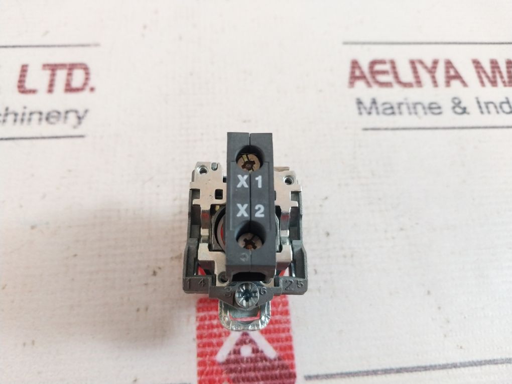 Telemecanique Zbv-6 Pilot Red Indicator Light