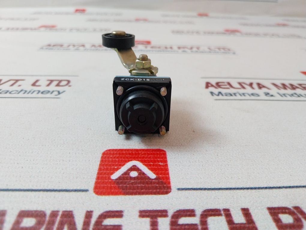 Schneider Telemecanique Zck-d15 Limit Switch-thermoplastic Roller Lever