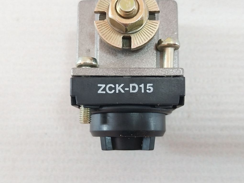 Telemecanique/Schneider Electric Zck-d15 Limit Switch Operating Head