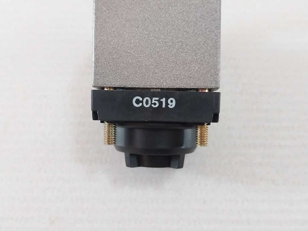 Telemecanique/Schneider Electric Zck-d15 Limit Switch Operating Head