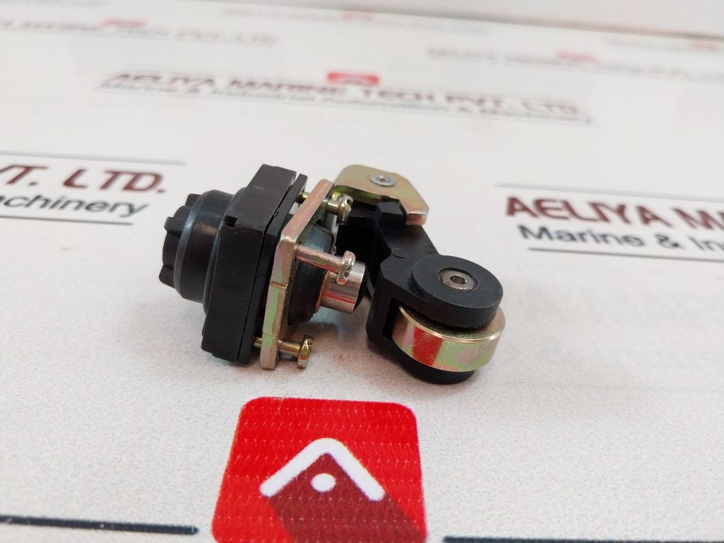 Telemecanique Zck-d23 Limit Switch 002Mme06C