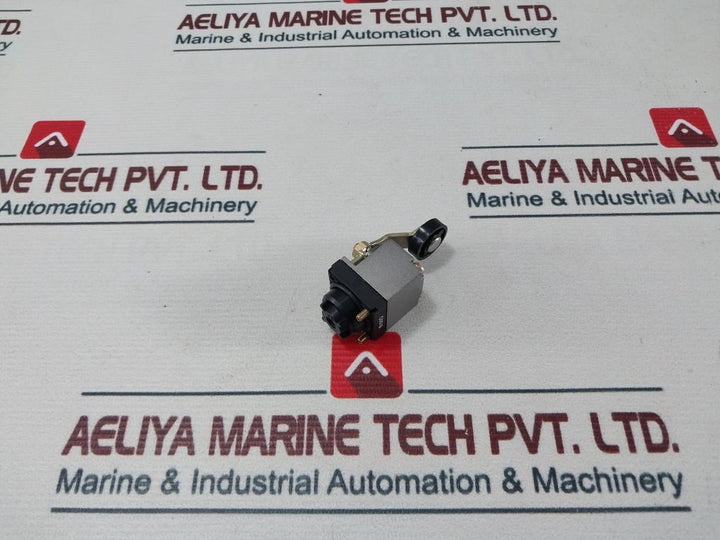 Telemecanique Zck D15 Limit Switch