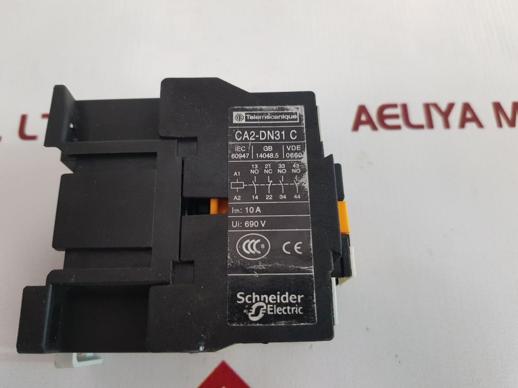 Telemecanique/Schneider Ca2 Dn 31 C Contactor
