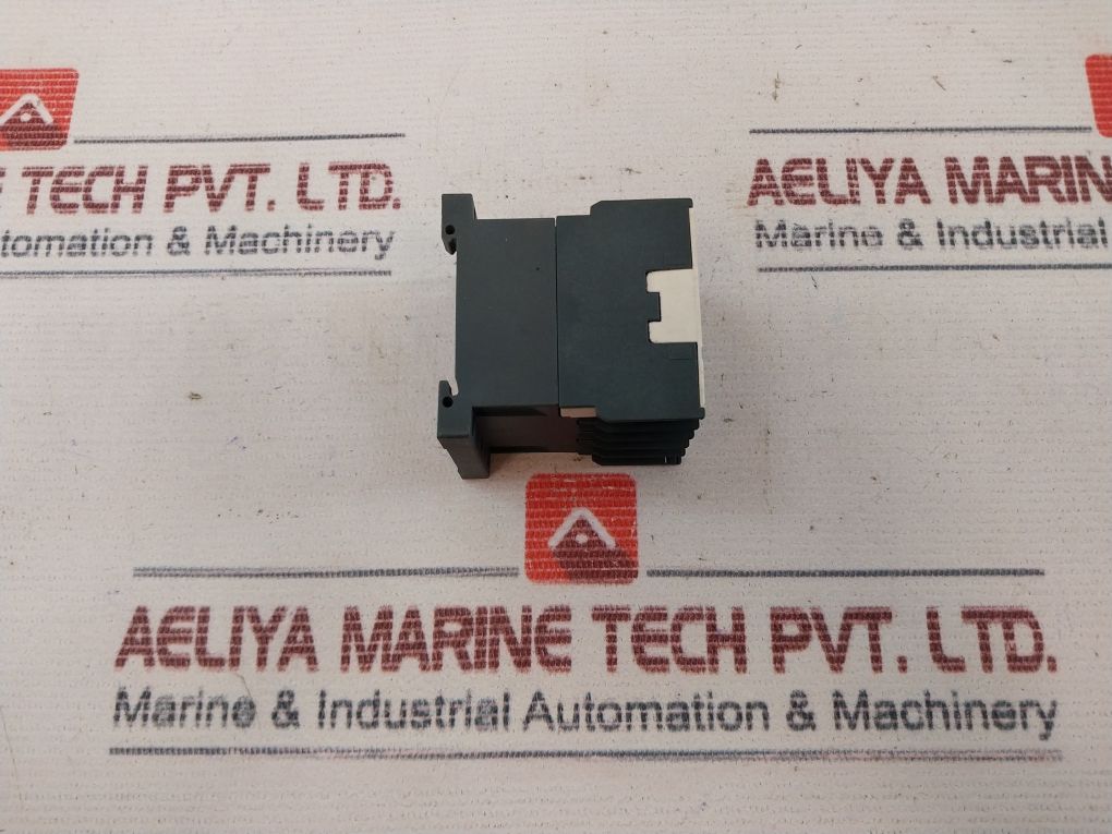Telemecanique/Schneider Electric Ca3Kn22Bd Control Relay