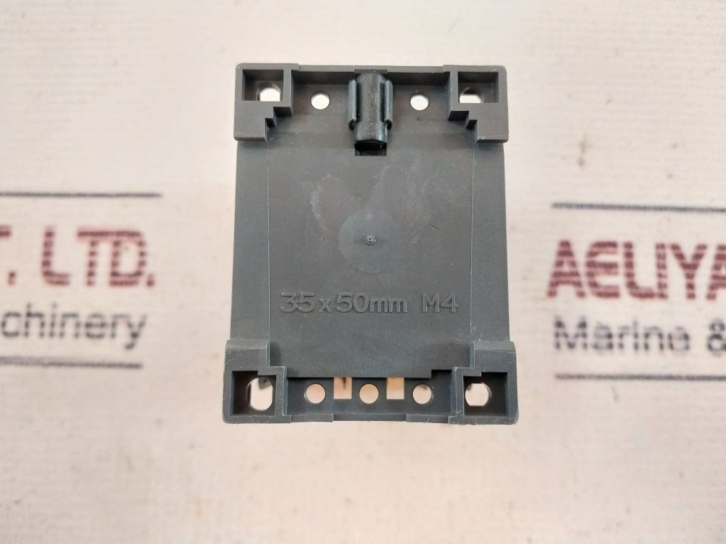 Telemecanique/Schneider Electric Ca3Kn22Bd Control Relay