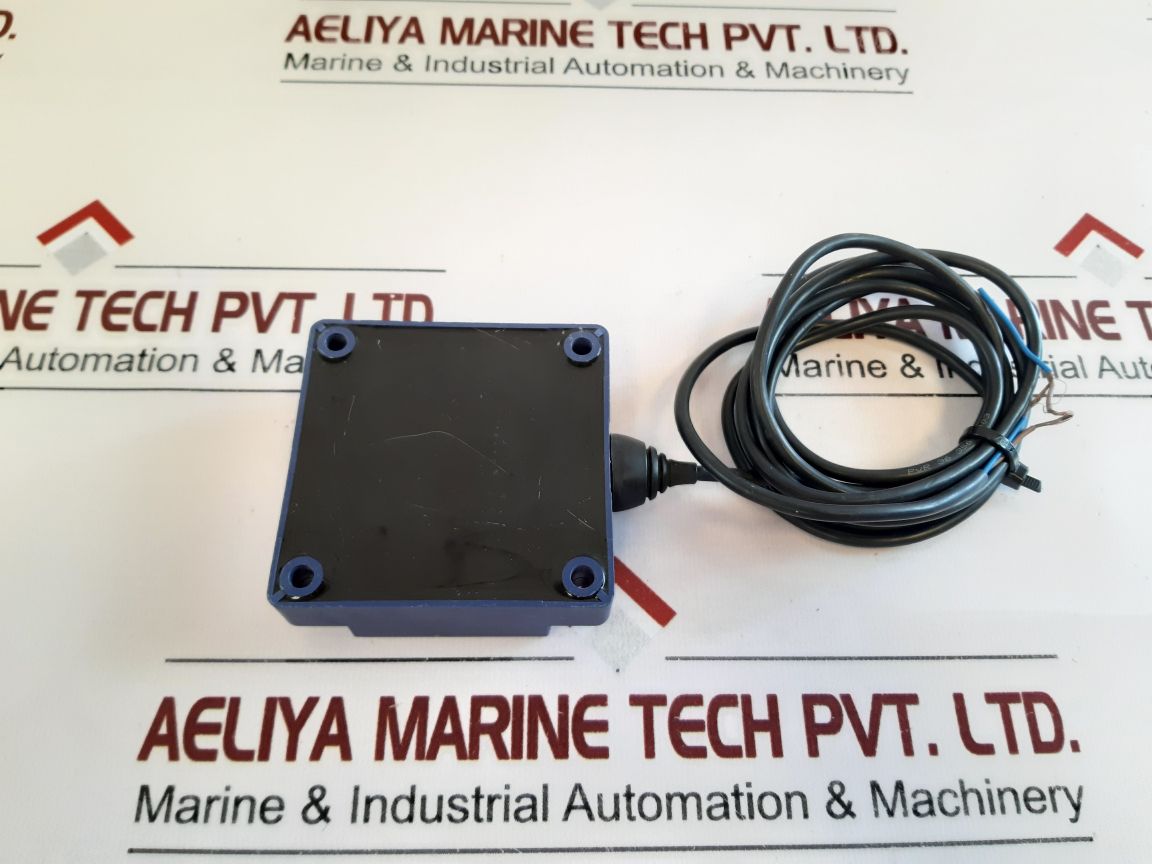 TelemecaniqueSchneider Electric Xs8D1A1Mal2 Proximity Sensor
