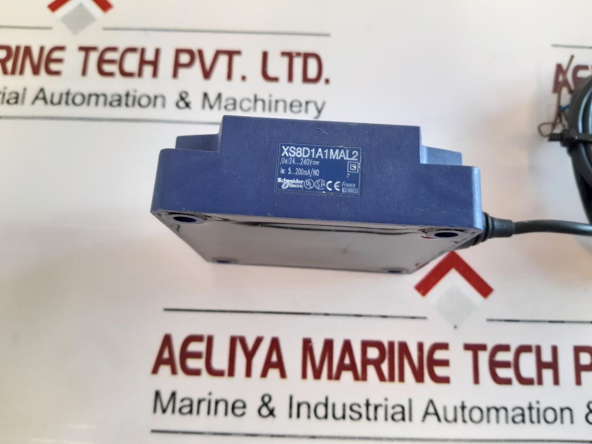 TelemecaniqueSchneider Electric Xs8D1A1Mal2 Proximity Sensor
