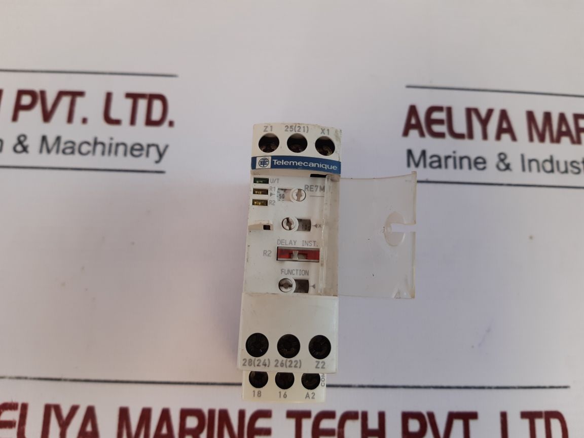 TelemecaniqueSchneider Re7My13Mw Timer Relay
