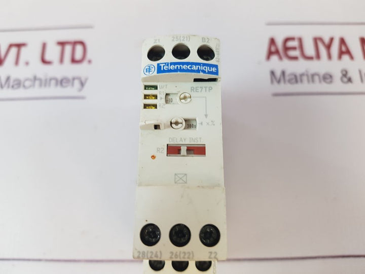 TelemecaniqueSchneider Re7Tp13Bu Time Delay Relay
