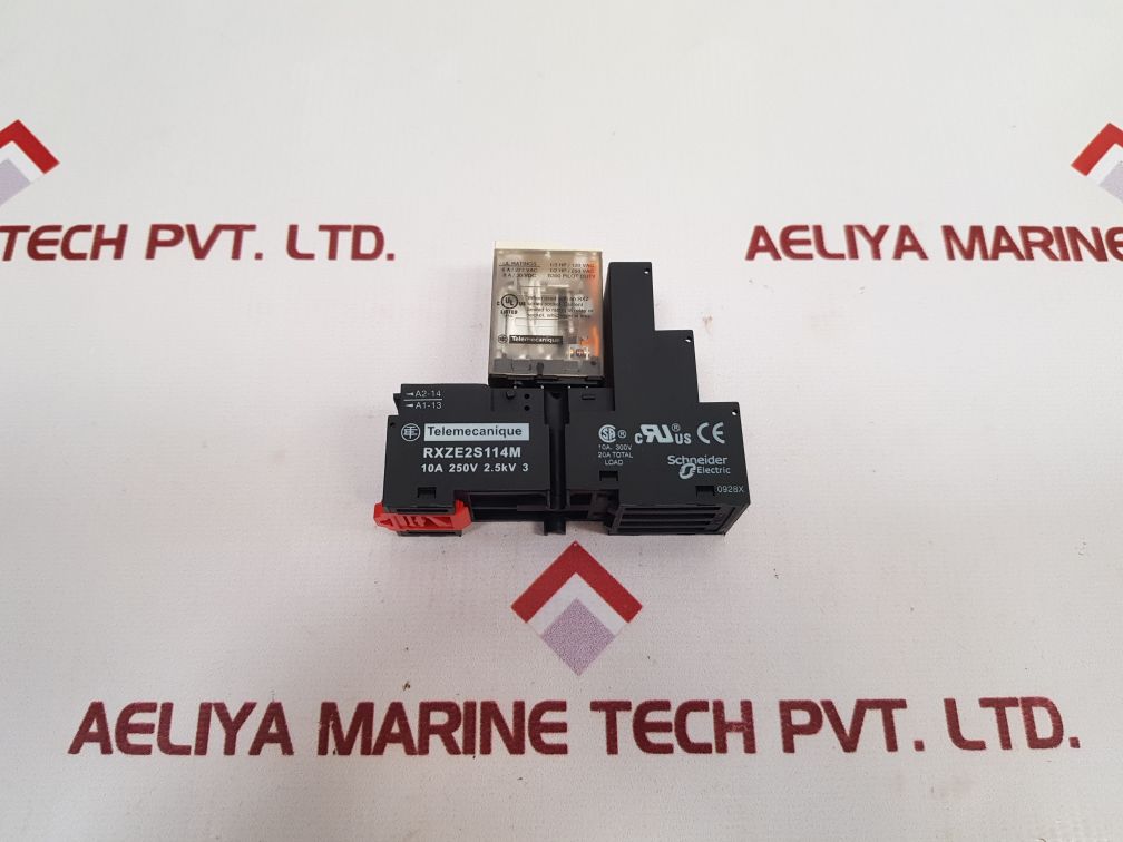 TelemecaniqueSchneider Rxm4Ab2Bd Relay With Socket Base