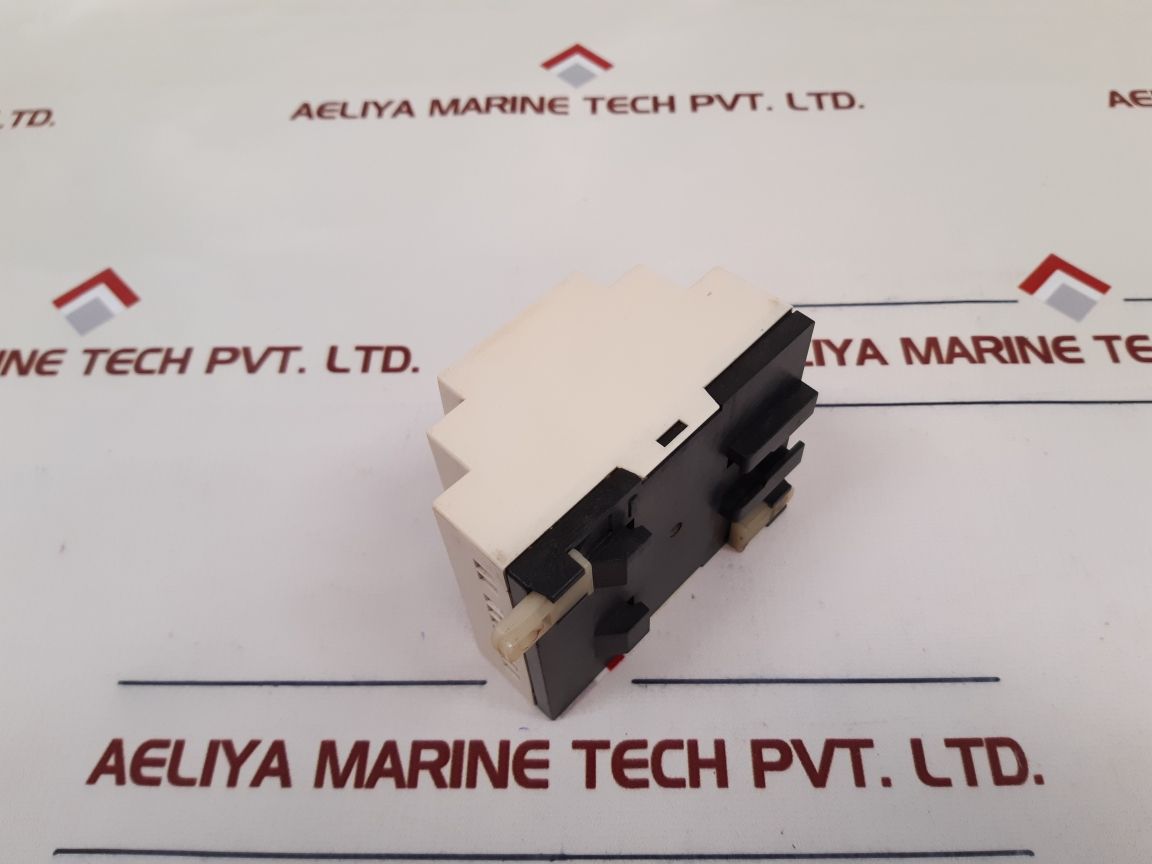 Telemecanique/Schneider Sr1 E121Bd Logic Module 24Vdc