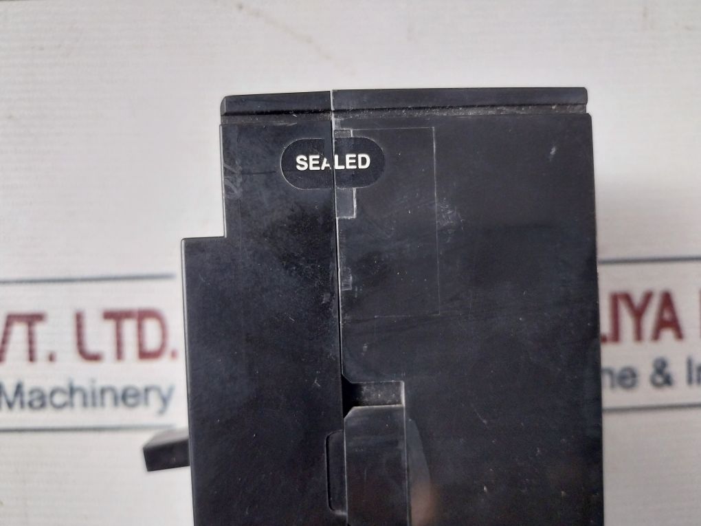 Terasaki Electric Xs50Nb, 3 Pole Circuit Breaker